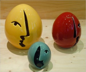 Italian Pottery - Ceramic eggs by Giuseppe Facchinello - Nove (VI) - Photo Credits: http://www.noveterradiceramica.it