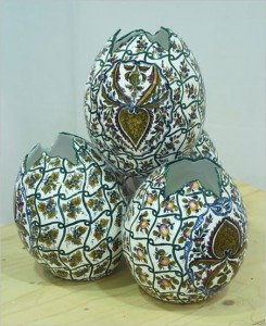 Italian Pottery - Ceramic eggs by Beniamino Pigato - Nove (VI) - Photo Credits: http://www.noveterradiceramica.it