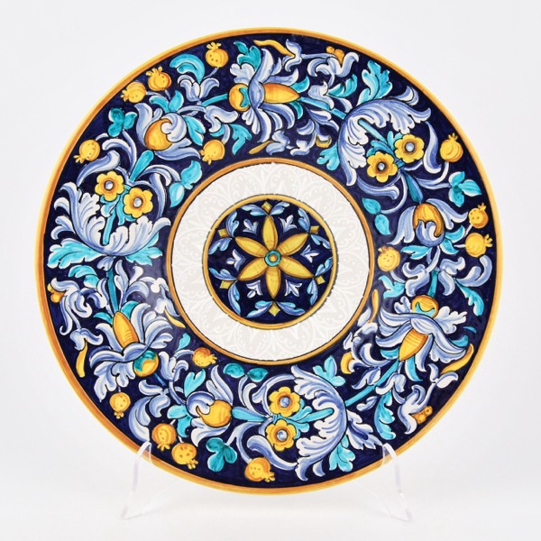 Geometric Wall Plate by Francesca Niccacci handmade in Deruta, Italy