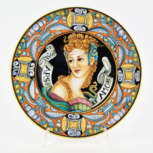 Ars et Amor - Italian ceramic wall plate by Francesca Niccacci, Deruta